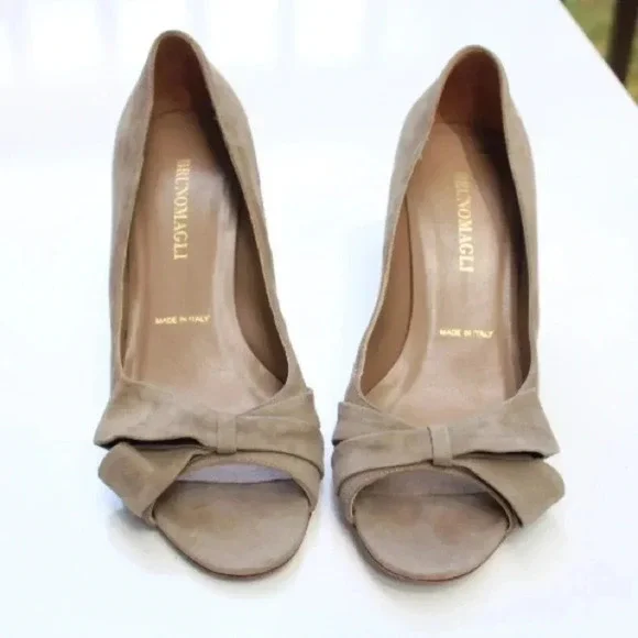 Bruno Magli peep toe pumps - Picture 4 of 16